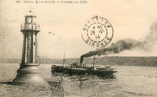 Le Phare - EntrÃ©e du Port