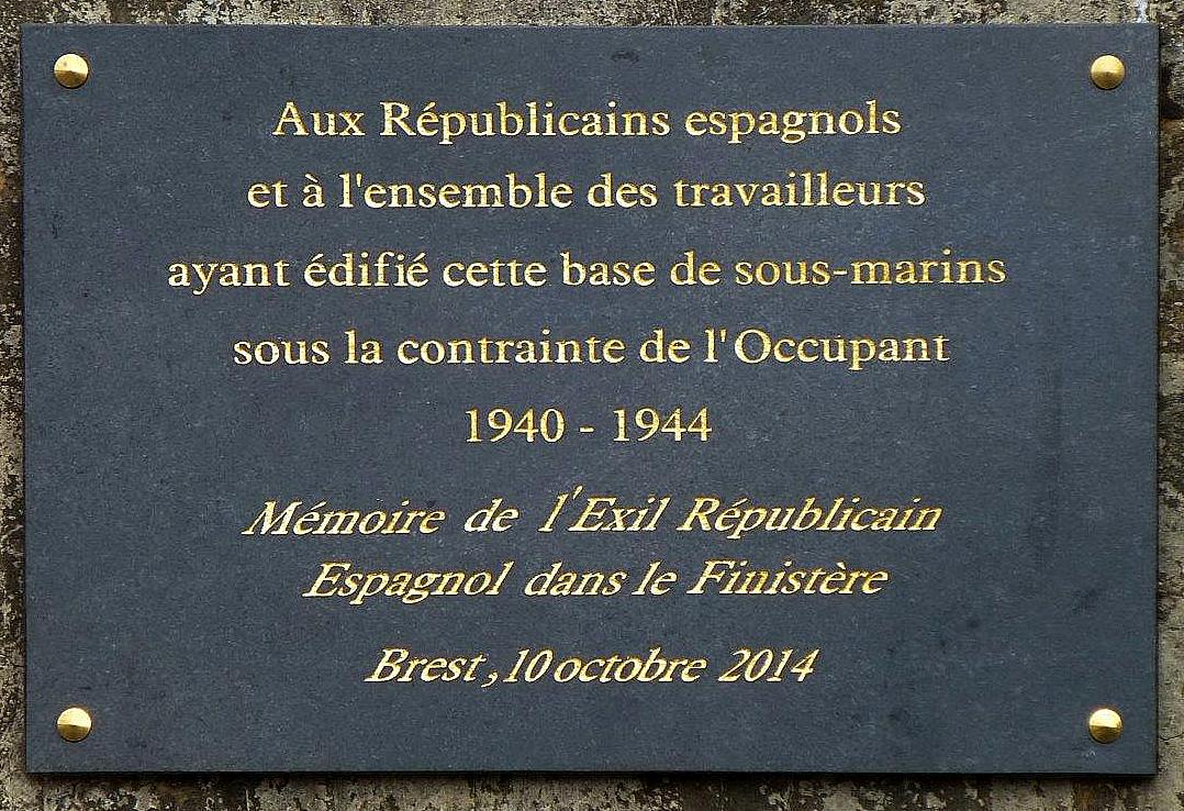 Plaque commémorative -Base Navale de Brest-001.jpg