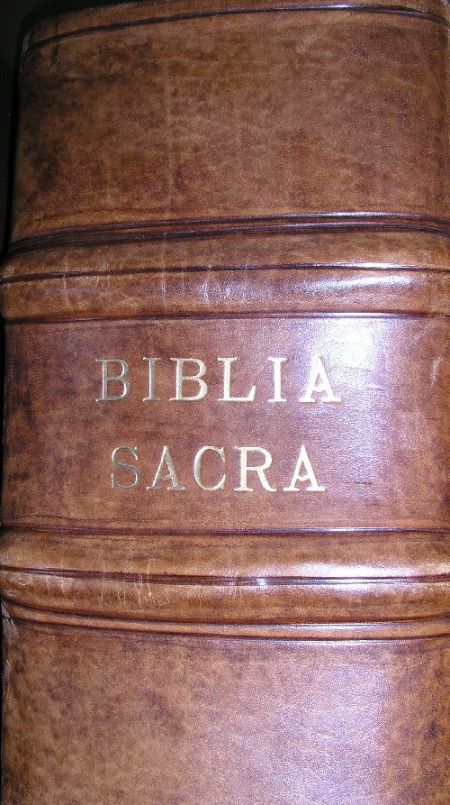 Bible version Vulgate 1573