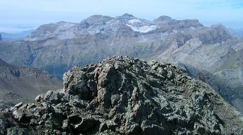 en arrière plan: le Mont Perdu