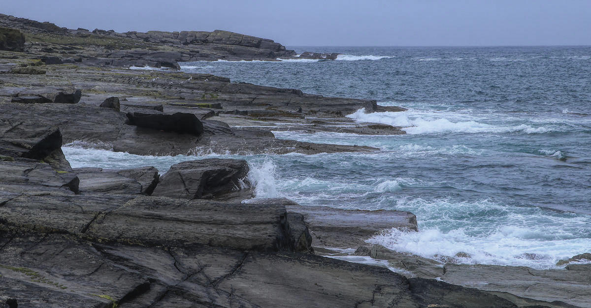 La côte sauvage de Valentia Island et ses granits noirs