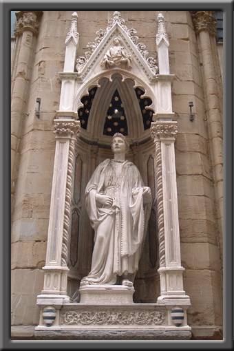 Orsanmichele- saint Philippe de Nanni di Banco