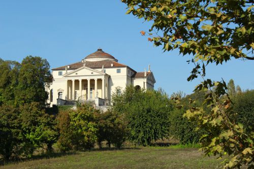 Villa Rotonda de Palladio, façade sud, depuis la route.