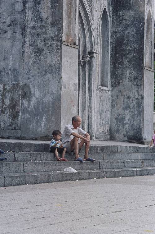 Regards sur le monde ,Hanoi