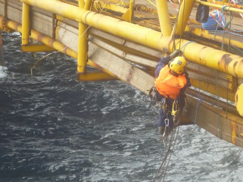 MAINTENANCE WIRE PROCESS SUPPORTS- TORPILLE TOTAL GABON - 2012