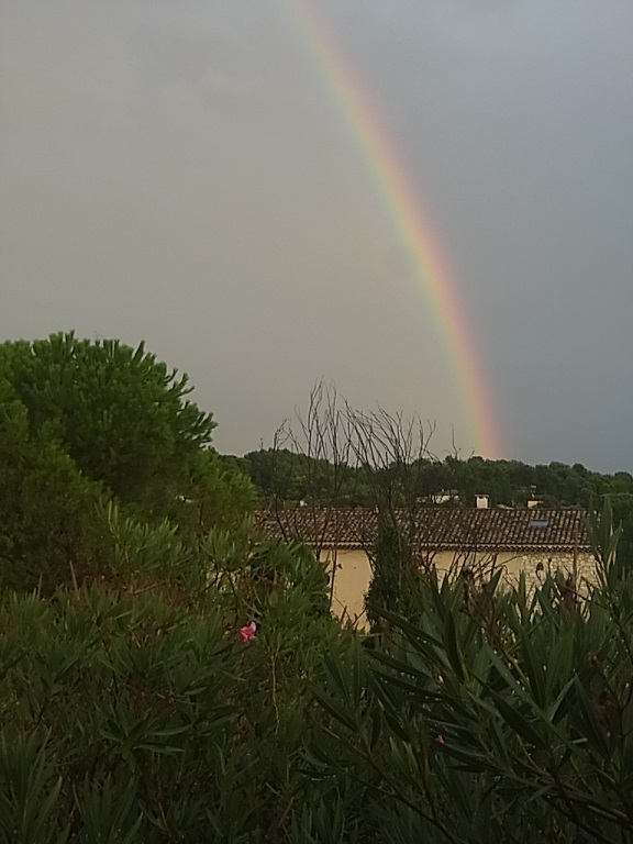 PernesArcEnCiel.jpg