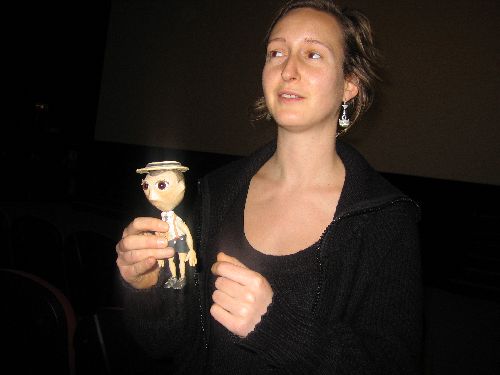 Programme courts: Sophie Roze montre la marionnette du film