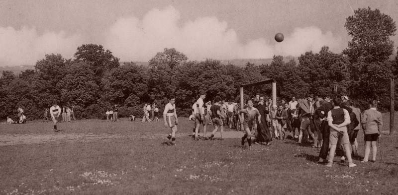 Jeux sur les champs.jpg