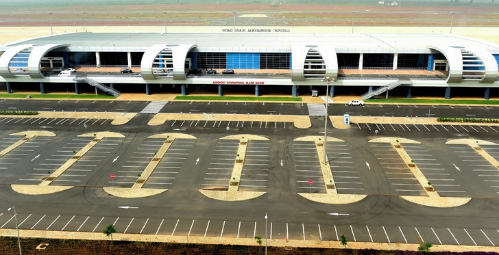 Aeroport-international-Blaise-Diagne-Diass-50-Dakar-17-octobre-2017-Sa-piste-equipements-derniere-generation-peuvent-accueillir-types-avions-selon-directeur-technique-Alassane-Ndiaye_3_728_373.jpg