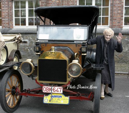 La Ford à 100 ans, Maria 102 ans...