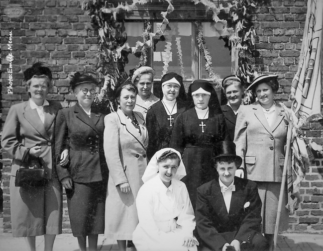 Voilà des Dames bien volontaires, cela date de 1956.