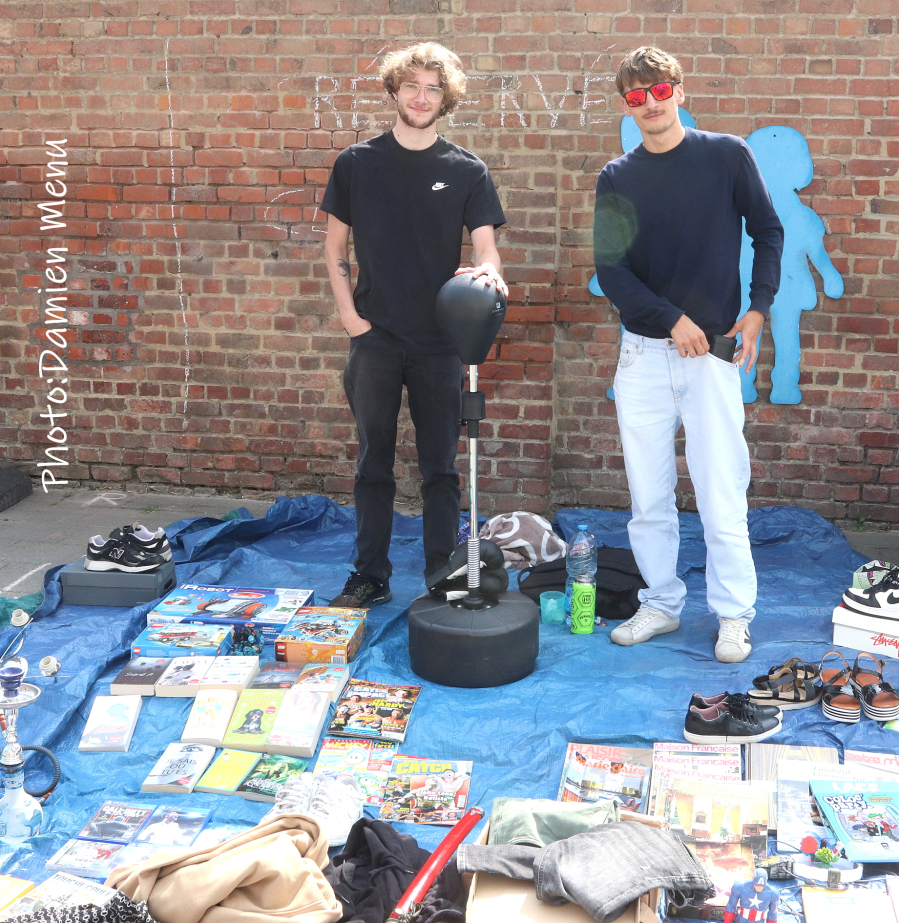 Grande brocante ce samedi toute la journée rue du Romarin