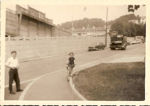 Rue du docteur lamaze avec stade deschaseaux à gauche 1967