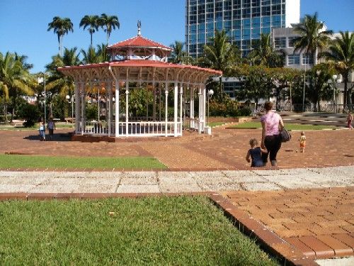 Place des Cocotiers, le kiosque 