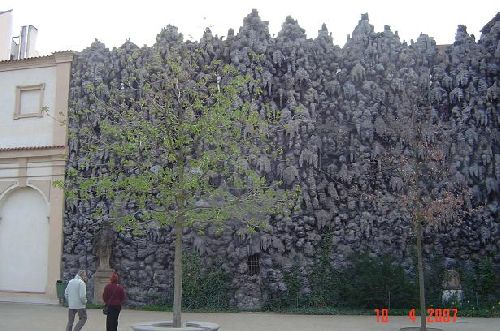 Le  mur du parc Wallenstein, un peu kitsch, non ? (Mala Strana)