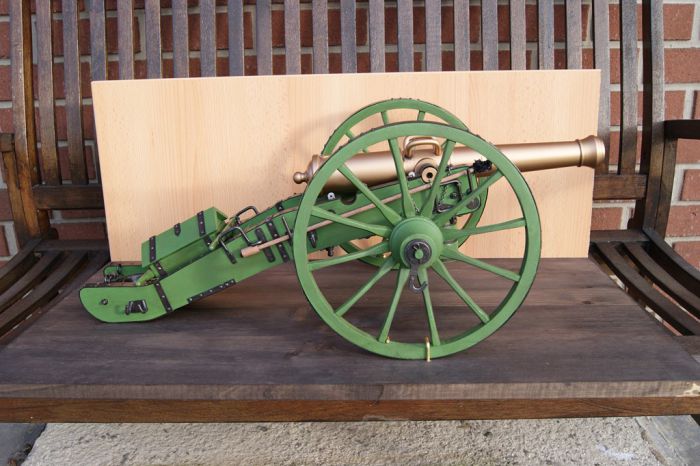 Maquette d'un canon Gribeauval de 12