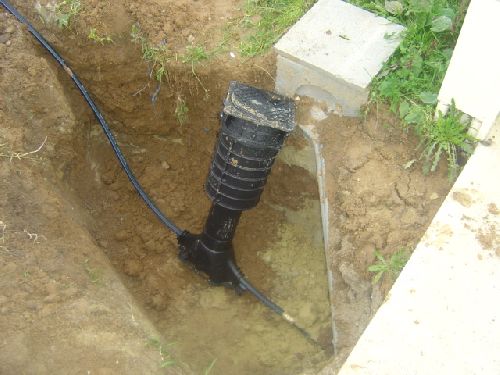 installation du compteur d\'eau pour le lancement du chantier