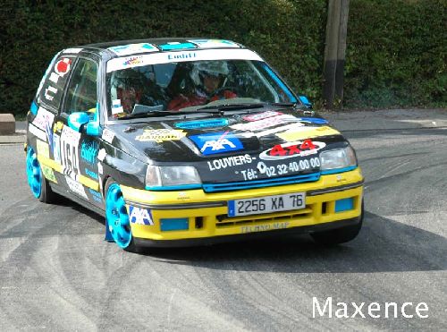 Clio Boulogne 2004 par Maxence