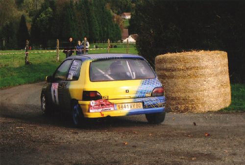 Clio Groupe A (Rallye de Beuzeville 2005) de David Hecquet (copilote) de Fred Morel