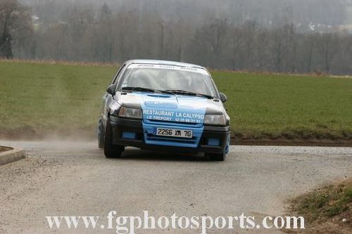 Clio Rallye de l\' Oise 2005 par fgphotosport.com