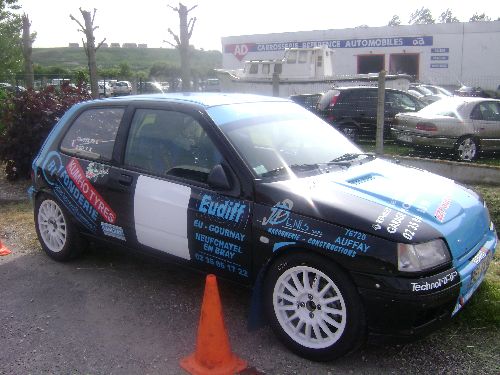 L\' arrivée de la clio à DIEPPE chez OPEL (Anthony)