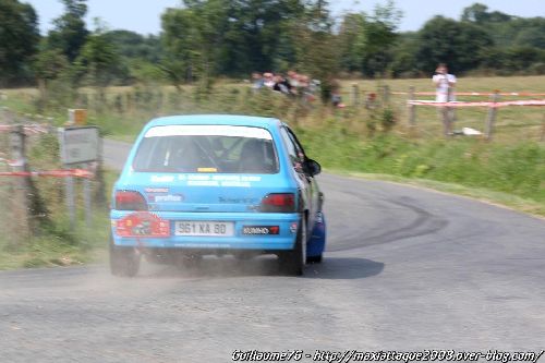 La clio en glisse (Guillaume76)