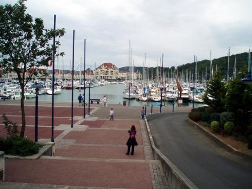  Dives sur Mer : Port Guillaume