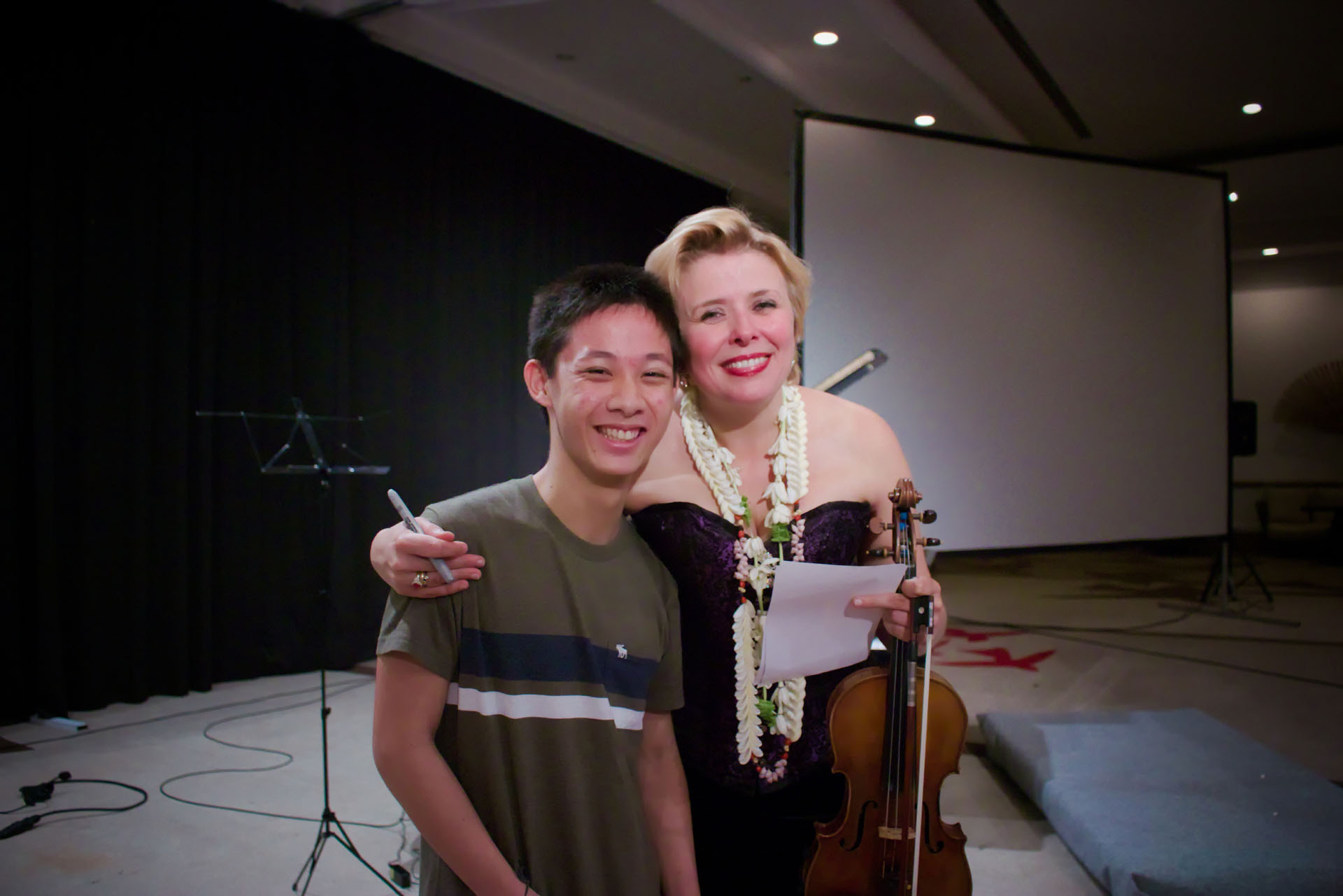 Clara et Ludovic CHAN excellent violoniste du Conservatoire Artistique de la Polynésie française.jpg