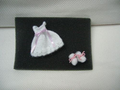 robe miniature avec chaussons assortis