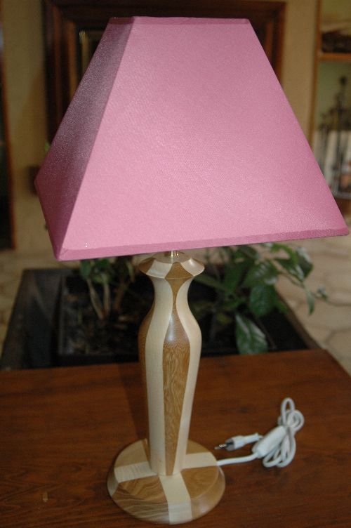 Lampe assemblage érable/iroko/chêne  H.50cm