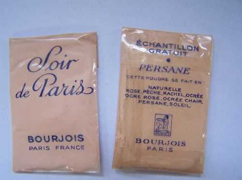 2 sachets échantillons poudre Soir de Paris de Bourjois      