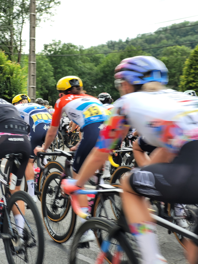 Tour de France féminin 2023 à Bort les Orgues.