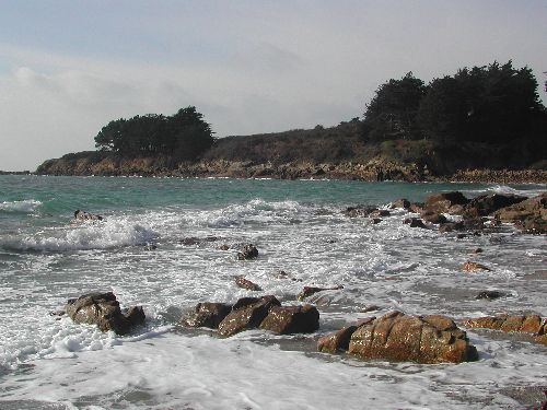 mer écume sur la plage du Fogeo (Arzon)