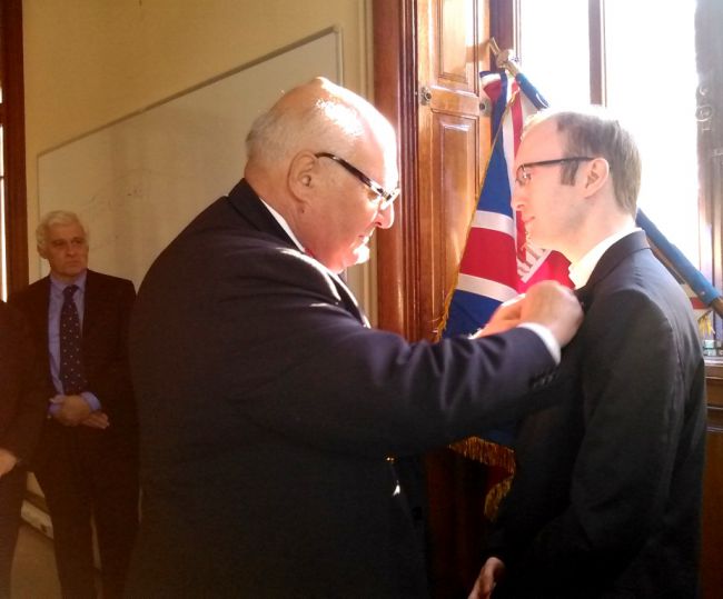 30-10-2015 : décoration de Mathieu SABATIER par le Président général