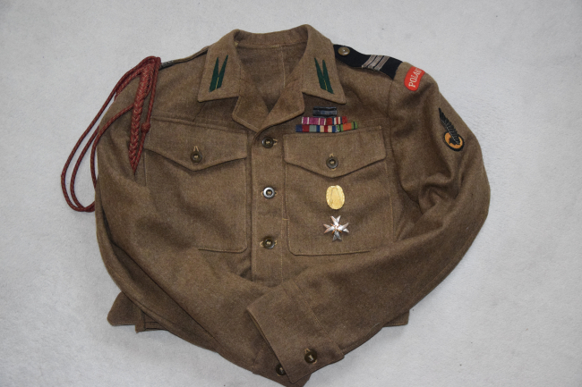 Battle-dress de caporal-chef du 1er régiment antiaérien