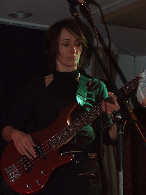 Sylvie, bassiste de Zykoson
