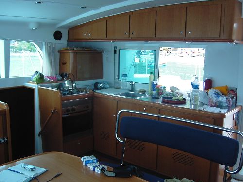 la cuisine du catamaran