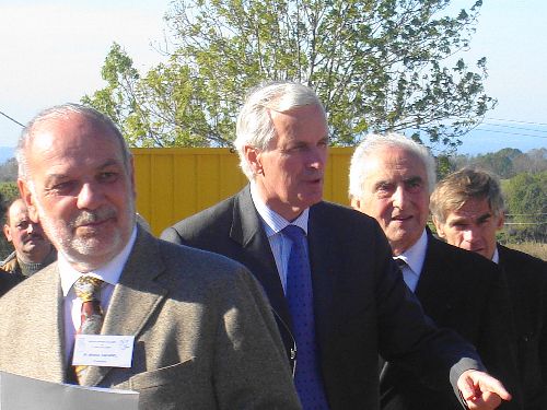 Michel Barnier à l'inauguration de la maison de la salers.
