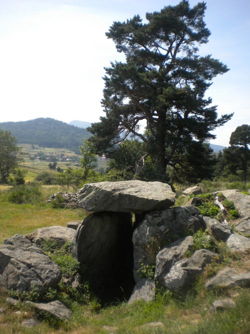 dolmen d'Echamps (ardeche)