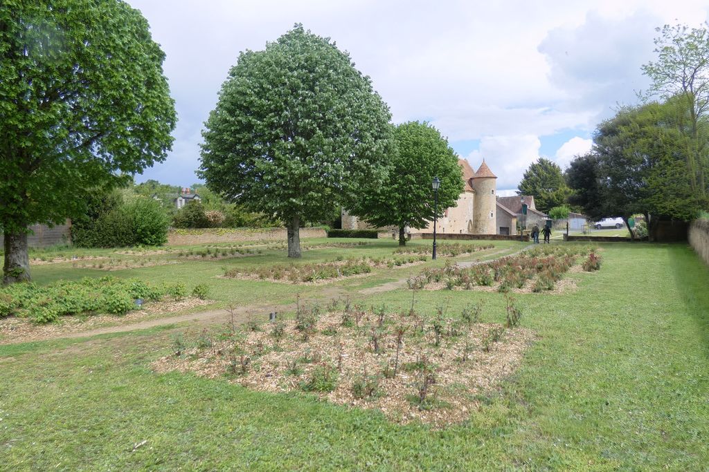 Asnière sur vègre (48)