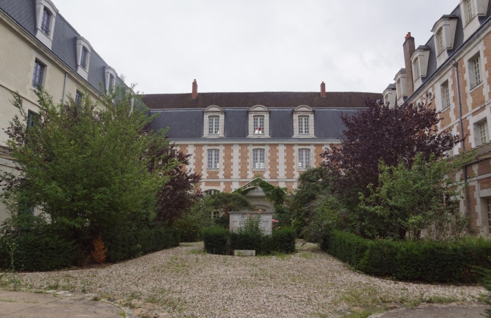 Auxerre (33)