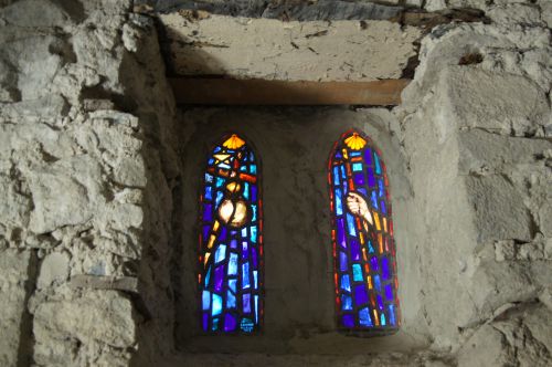 VITRAUX   EGLISE DE  LA SAINTE TRINITE GABAS