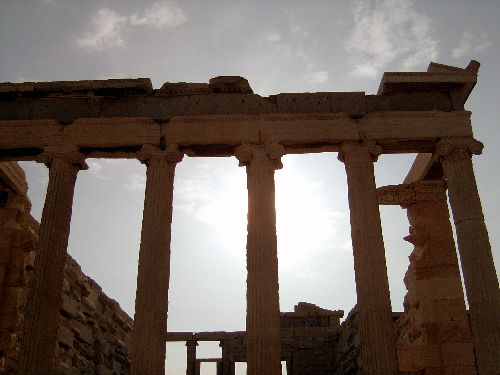 temple des caryatides Athènes