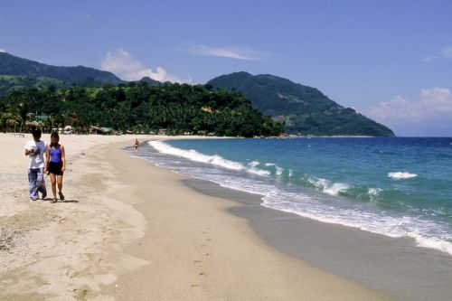 Mindoro. Puerto Galera, white beach. July 2001