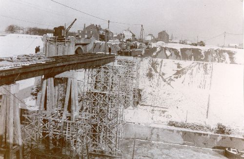 Début des travaux  du pont provisoire Belley