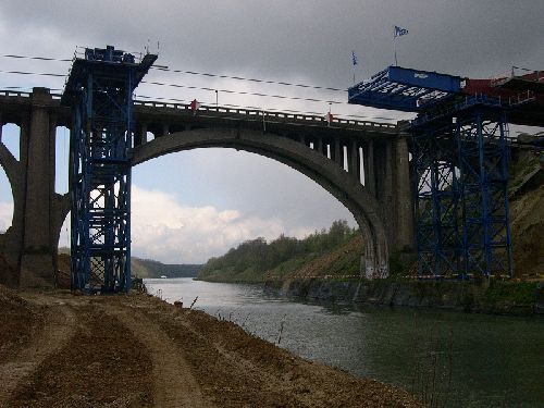 Pont construction