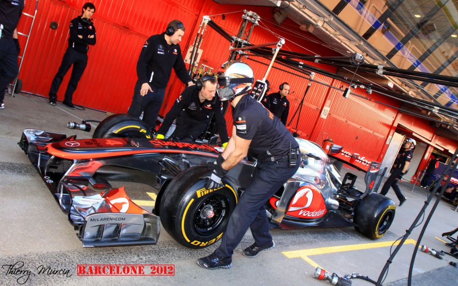 Retour au stand McLaren 2012
