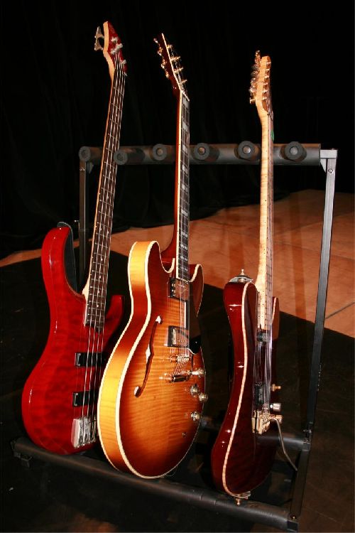 quelques guitares de PASCAL DEFONTE