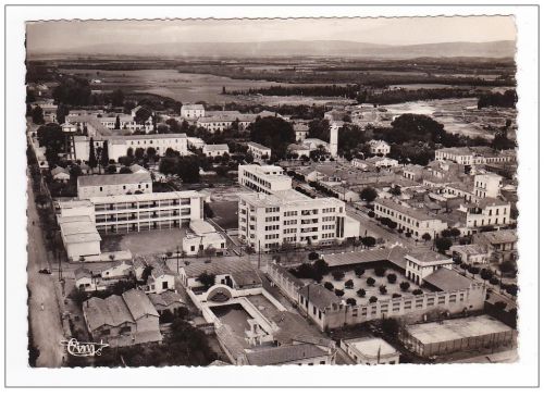 Groupe scolaire et piscine ( Chaoui)