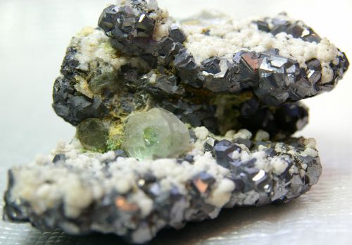 ME 07 - Fluorite et Galène, Mine de Naica, Chihuahua, Mexique 90 mm x 60 mm x 60